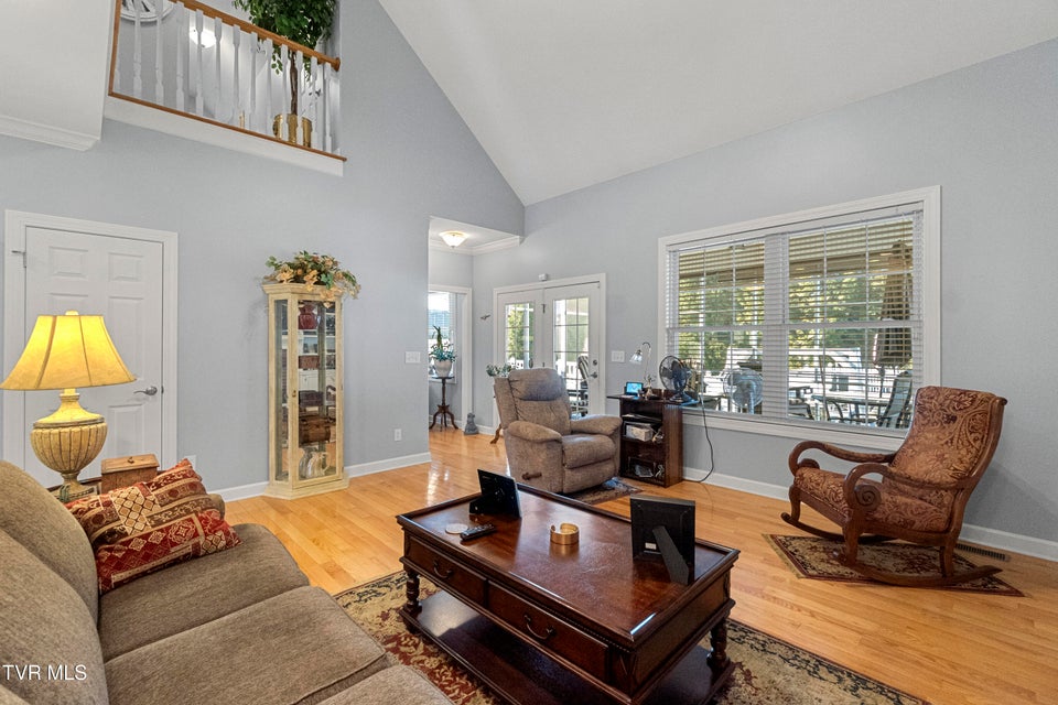 Photo #5: 14 Ridgefield Court