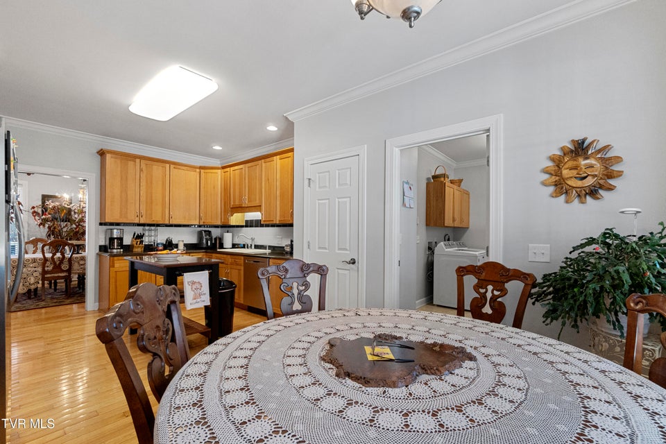 Photo #14: 14 Ridgefield Court