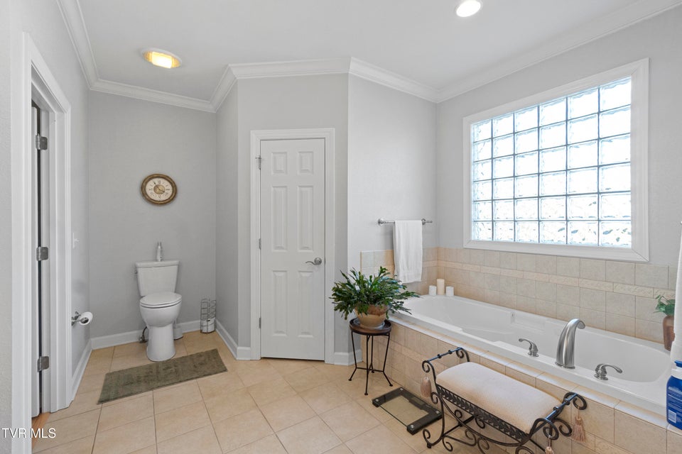 Photo #25: 14 Ridgefield Court