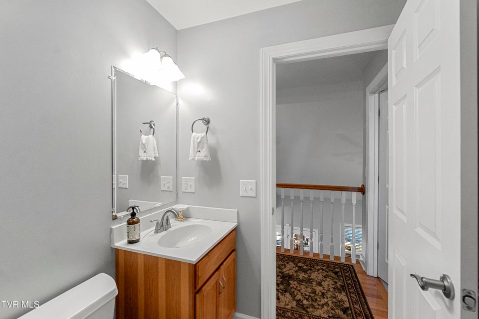 Photo #36: 14 Ridgefield Court