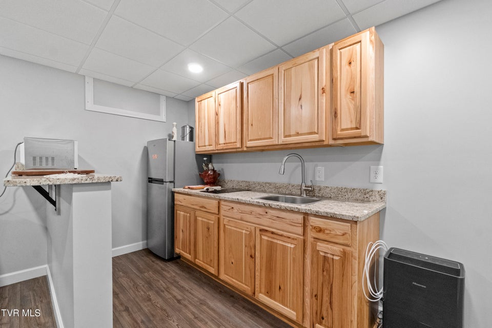 Photo #43: 14 Ridgefield Court