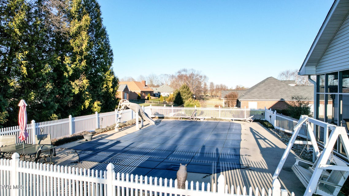 Photo #57: 14 Ridgefield Court