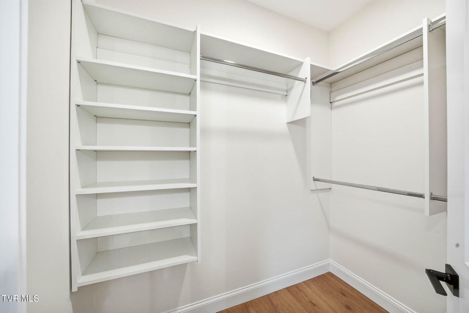 Photo #16: 112 Tall Oaks Court