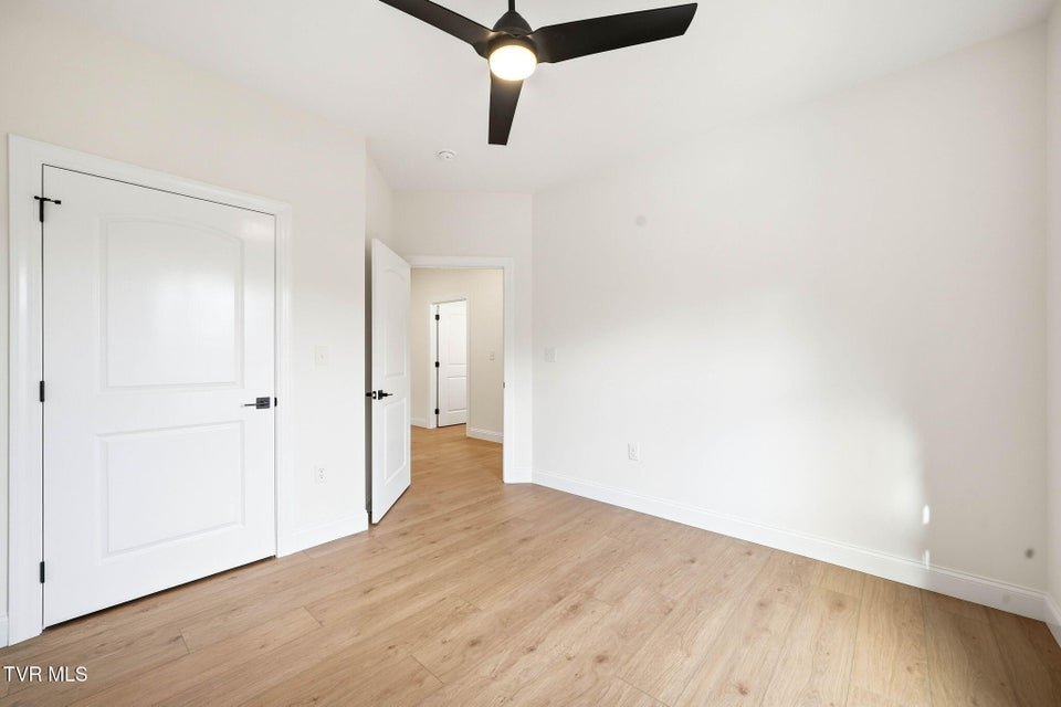 Photo #20: 112 Tall Oaks Court