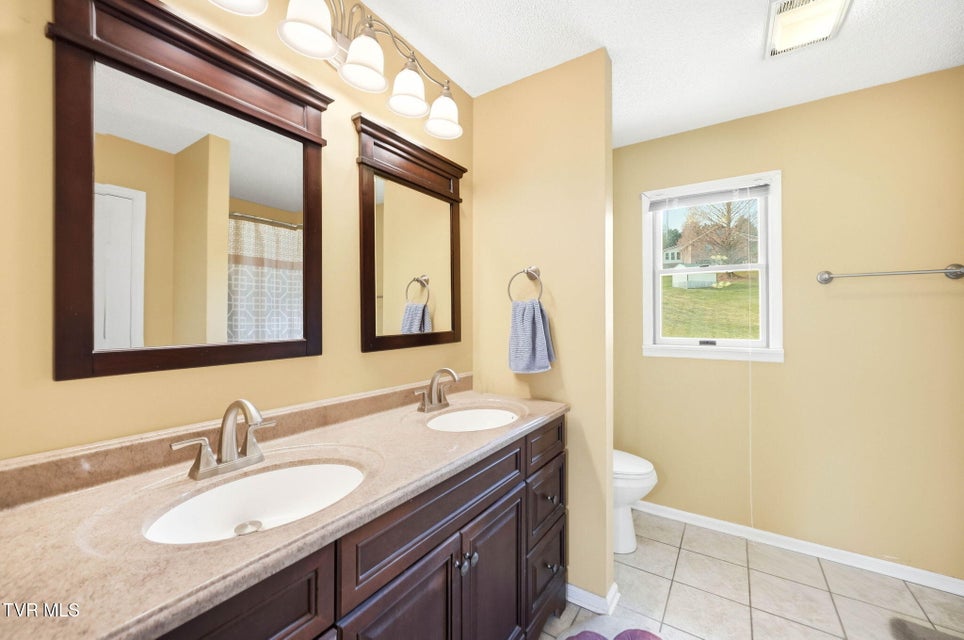 Photo #28: 340 Lewis Lane