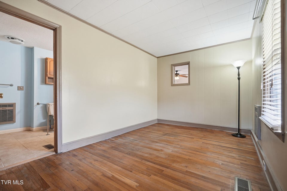 Photo #19: 16112 Wyndale Road