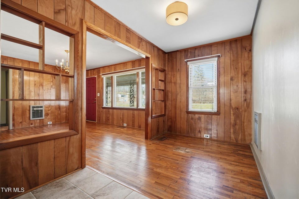 Photo #8: 16112 Wyndale Road