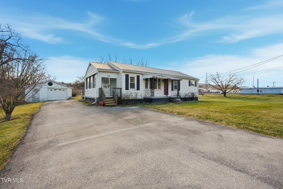 Photo #20: 16112 Wyndale Road