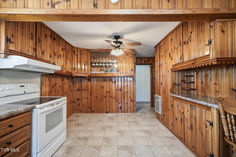 Photo #2: 16112 Wyndale Road