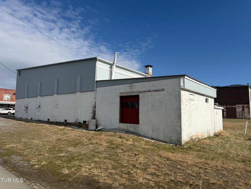 Photo #5: 119 Main Street