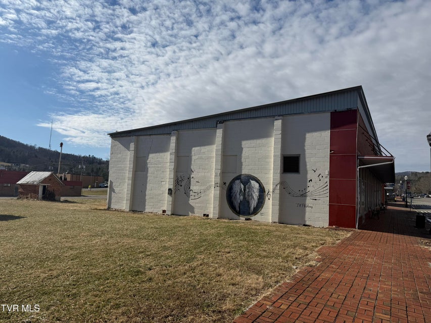 Photo #8: 119 Main Street