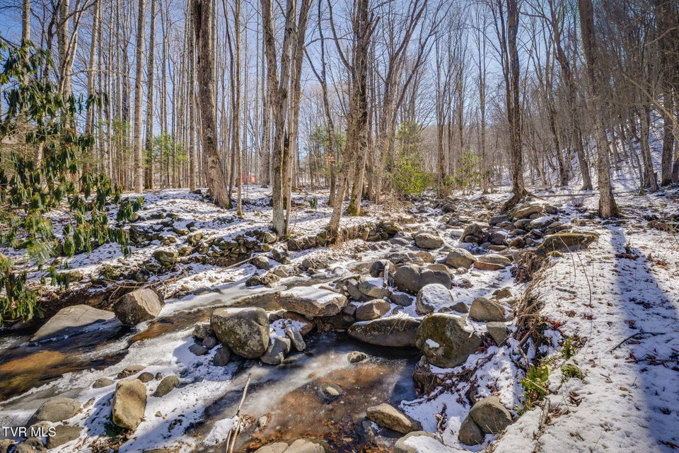 Photo #8: 140 Doe Lane