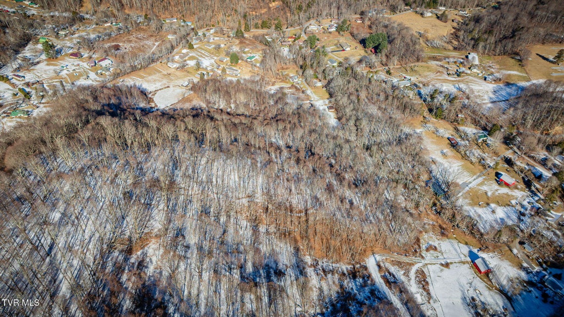 Photo #14: 140 Doe Lane