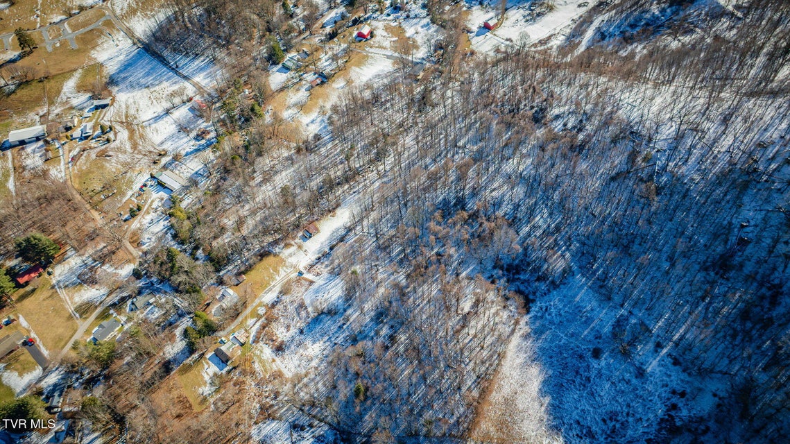 Photo #15: 140 Doe Lane