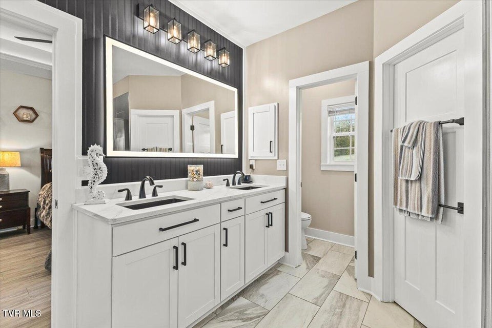 Photo #26: 994 Boones Creek Road