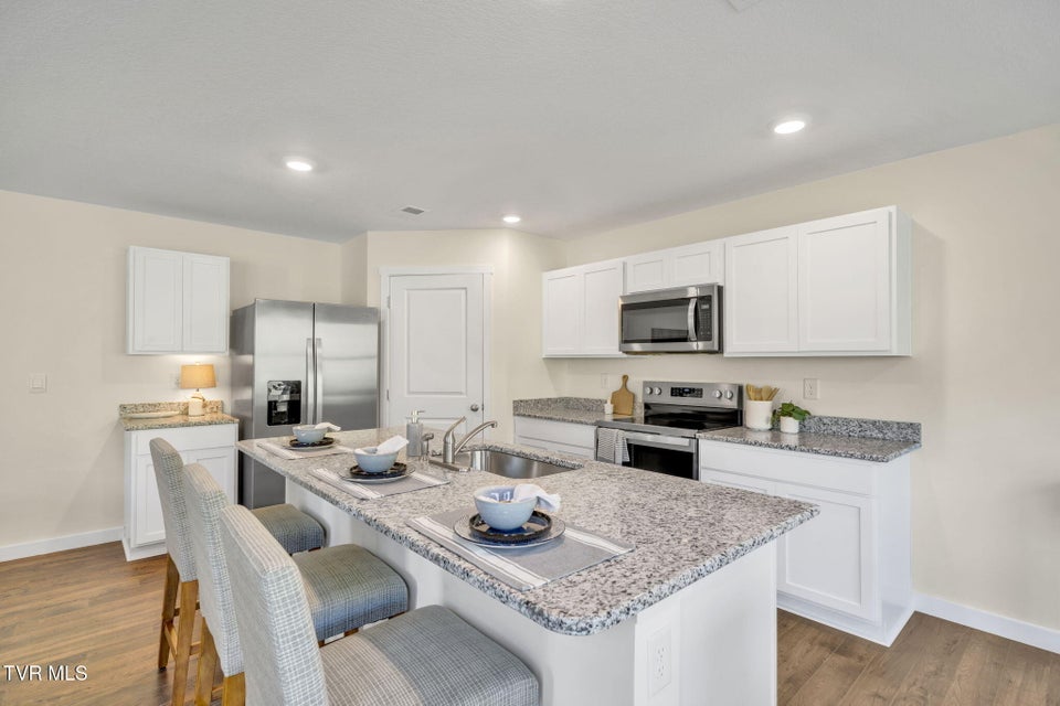 Photo #4: 1175 Aspen Terrace 