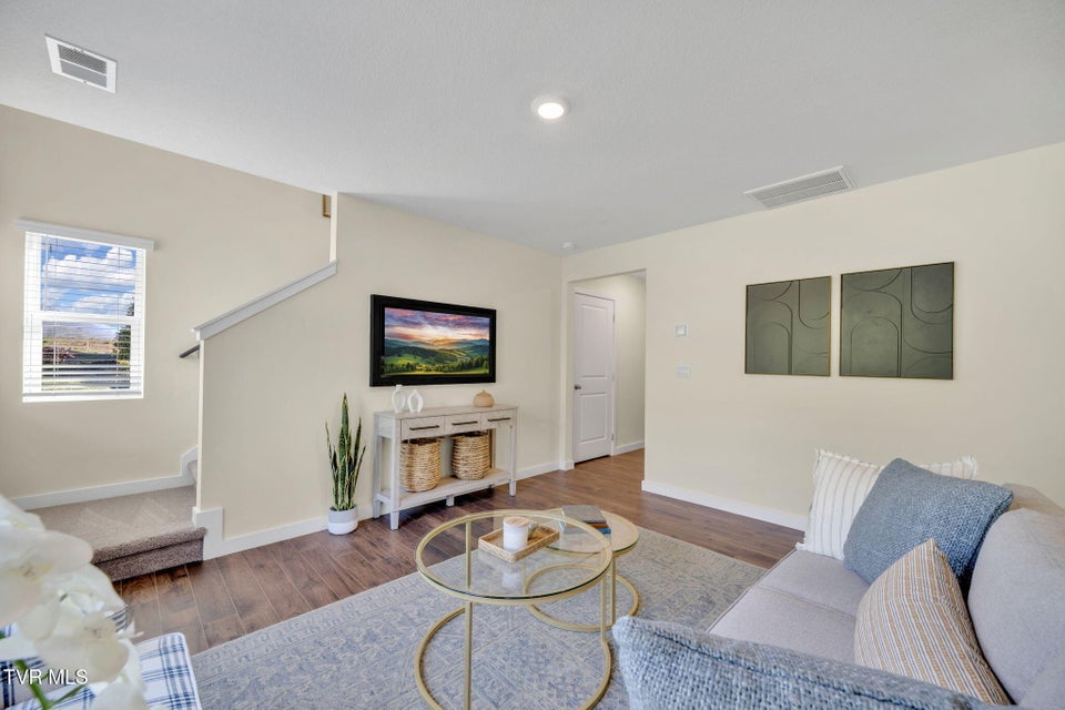 Photo #10: 1175 Aspen Terrace 