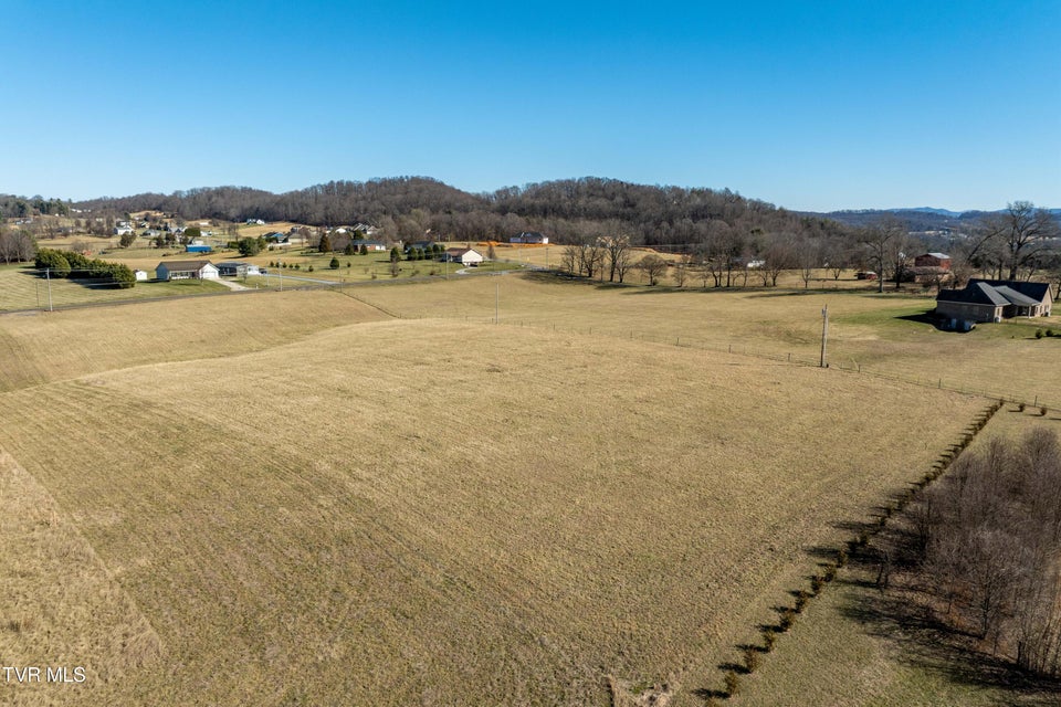 Photo #9: 1490 Highway 81 N 