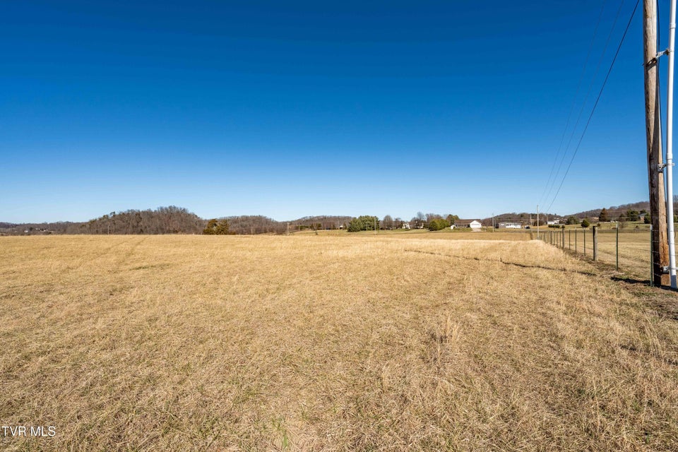 Photo #17: 1490 Highway 81 N 