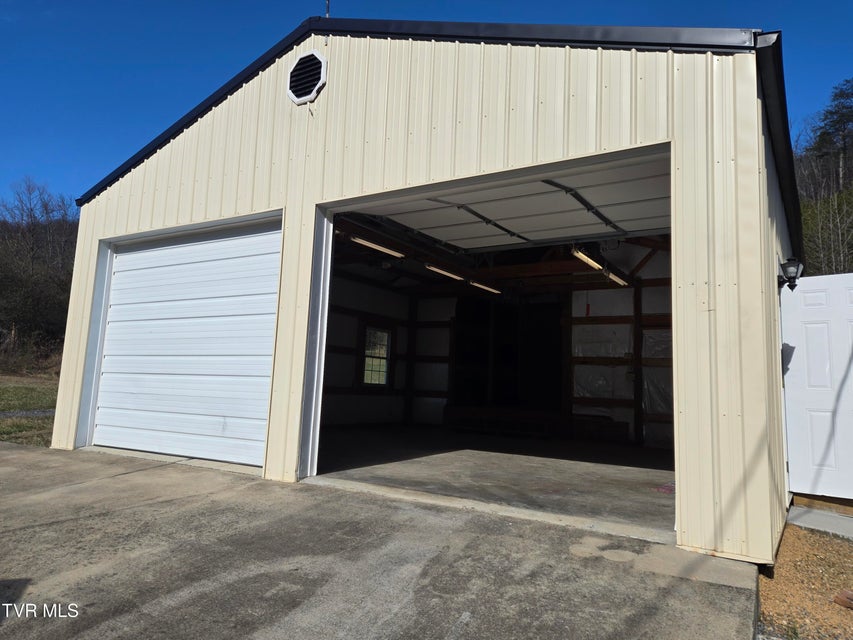 Photo #57: 164 Leaning Tree Drive