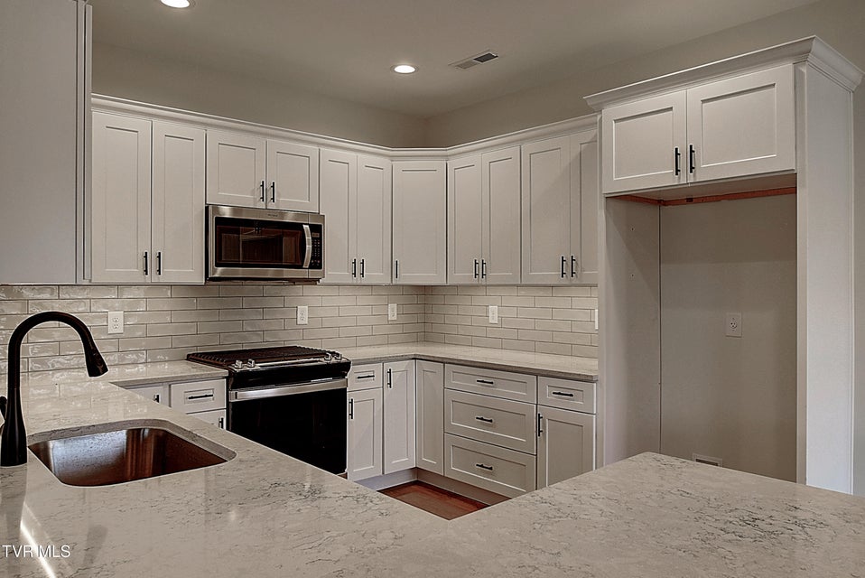 Photo #6: 144 Ervin Loop