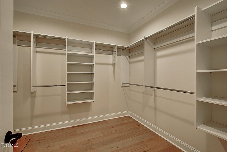 Photo #17: 3 Morning Glory Terrace