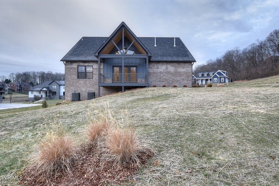 Photo #33: 3 Morning Glory Terrace