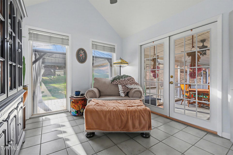 Photo #17: 220 Susong Lane