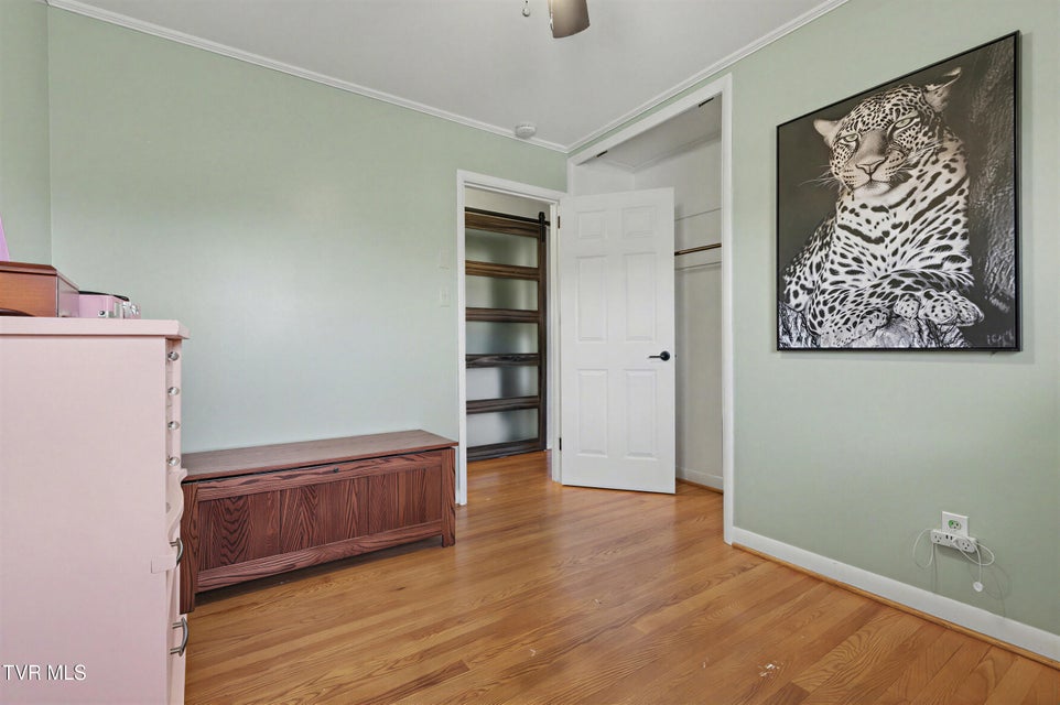 Photo #22: 220 Susong Lane