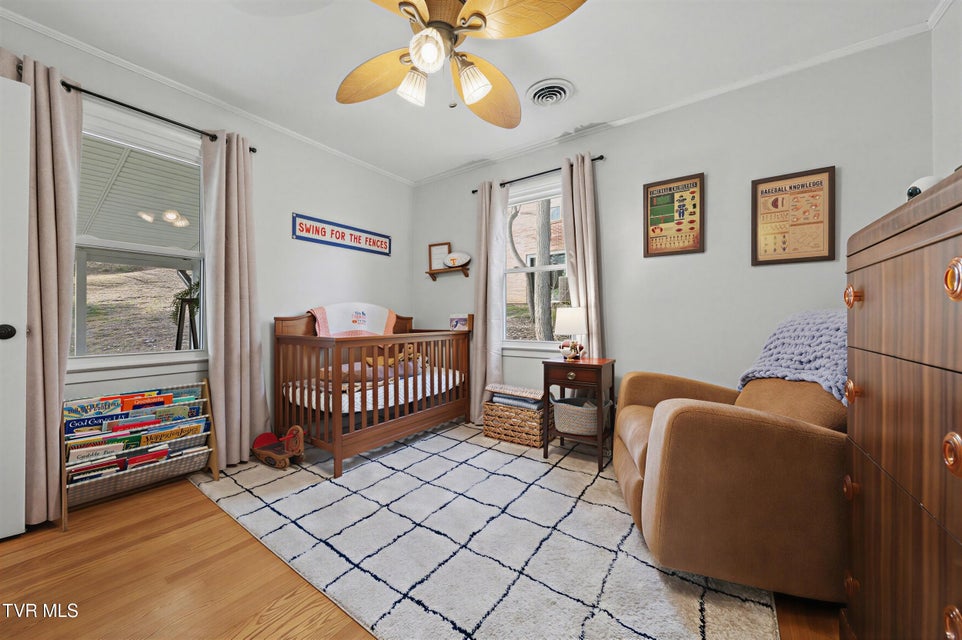 Photo #27: 220 Susong Lane