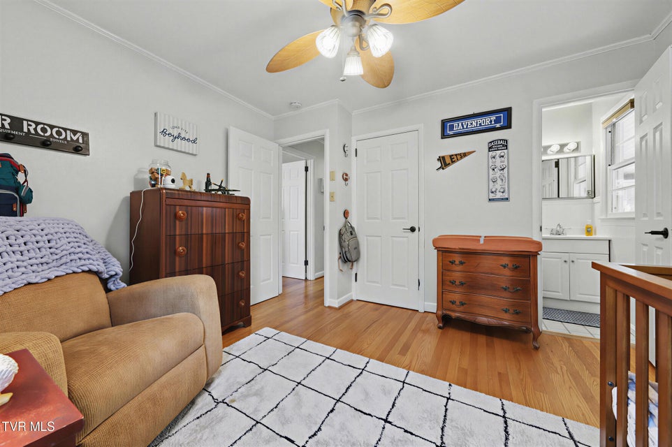 Photo #29: 220 Susong Lane