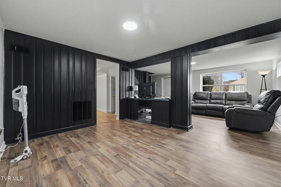 Photo #33: 220 Susong Lane