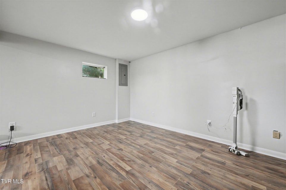 Photo #37: 220 Susong Lane