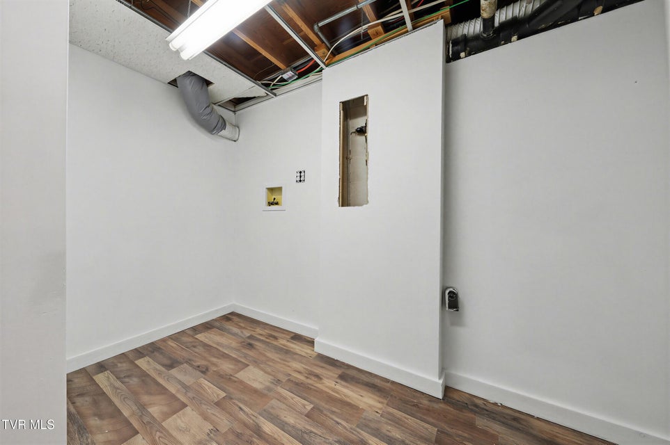 Photo #38: 220 Susong Lane