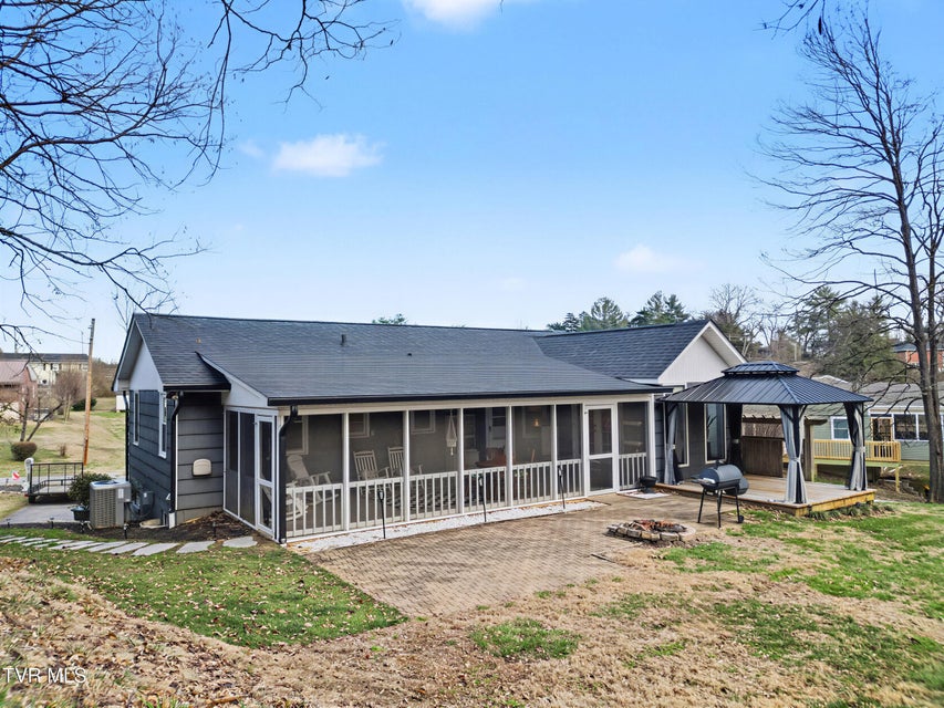 Photo #45: 220 Susong Lane