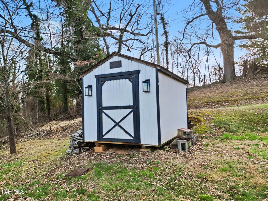 Photo #46: 220 Susong Lane