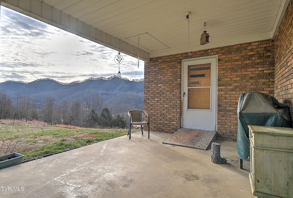 Photo #3: 202 Timber Ridge Lane