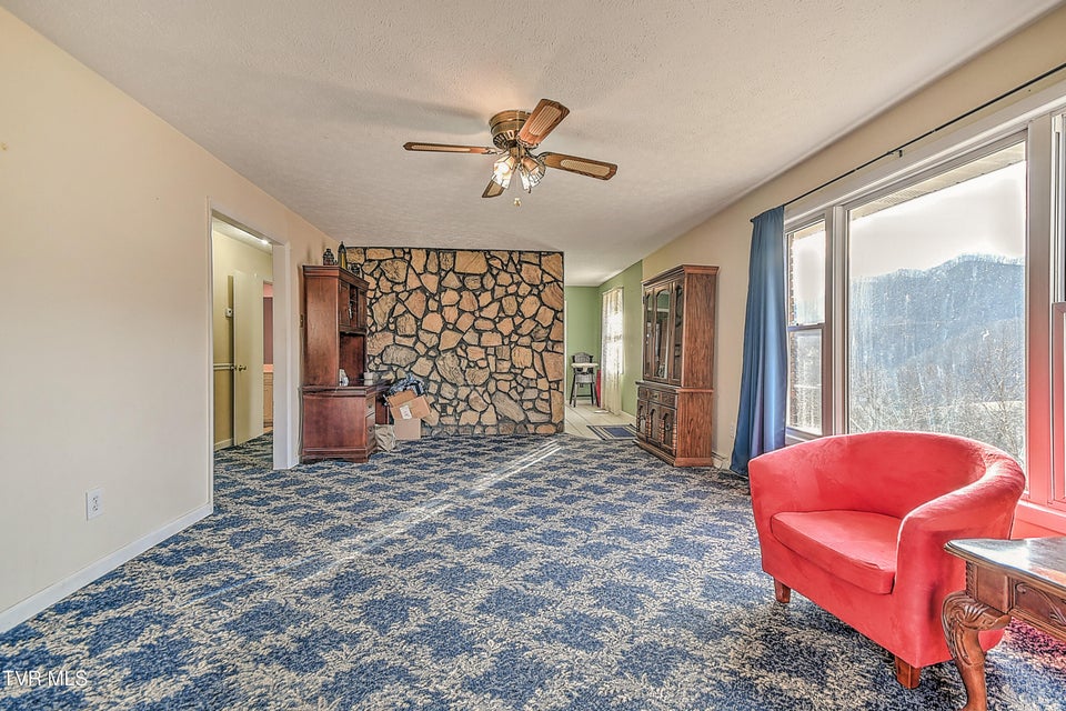 Photo #6: 202 Timber Ridge Lane