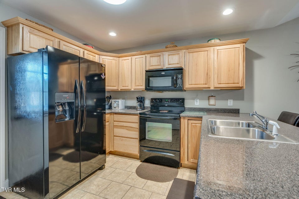 Photo #10: 205 Dawn Drive