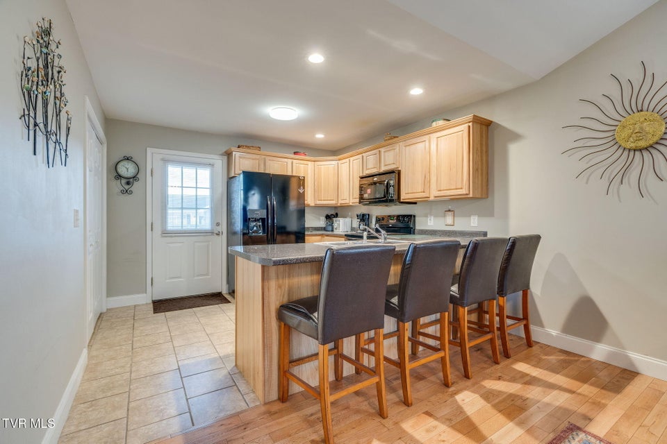 Photo #8: 205 Dawn Drive