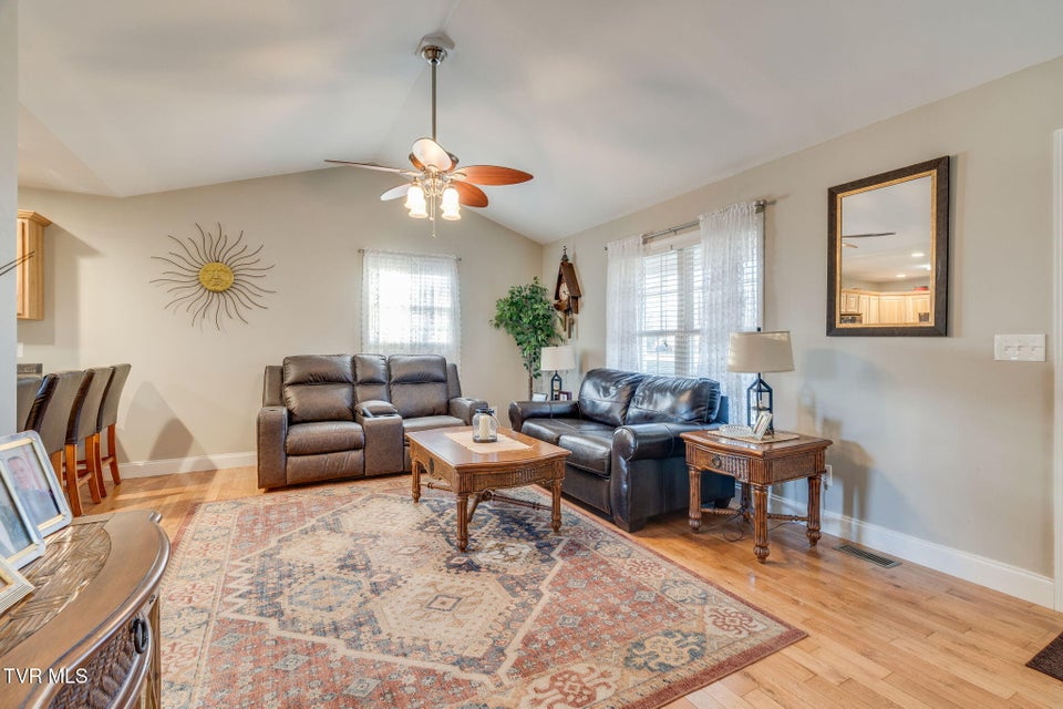 Photo #6: 205 Dawn Drive