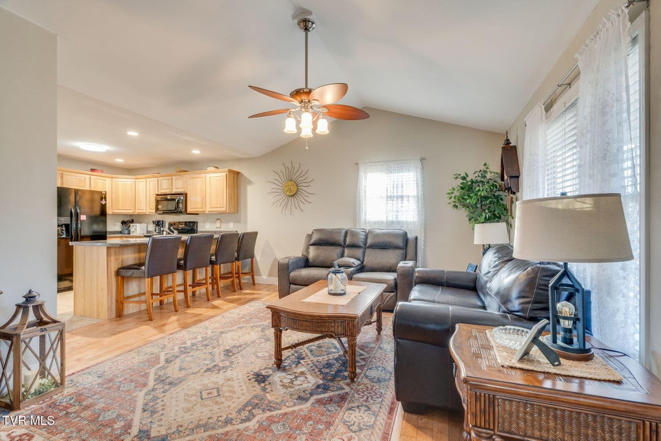 Photo #5: 205 Dawn Drive