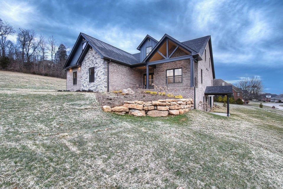 Photo #3: 3 Morning Glory Terrace