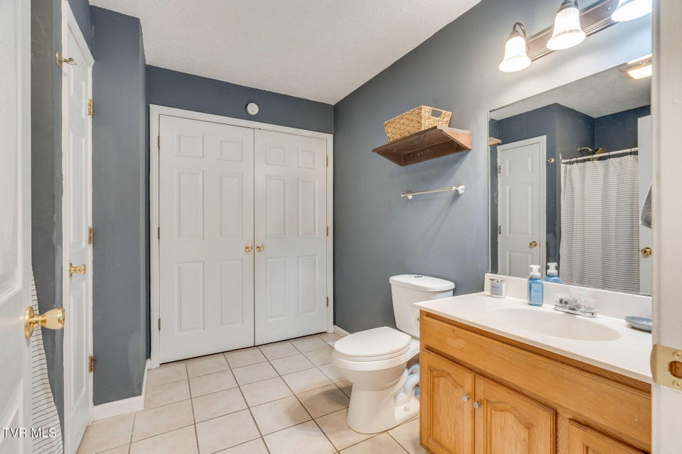 Photo #18: 1449 Independence Avenue