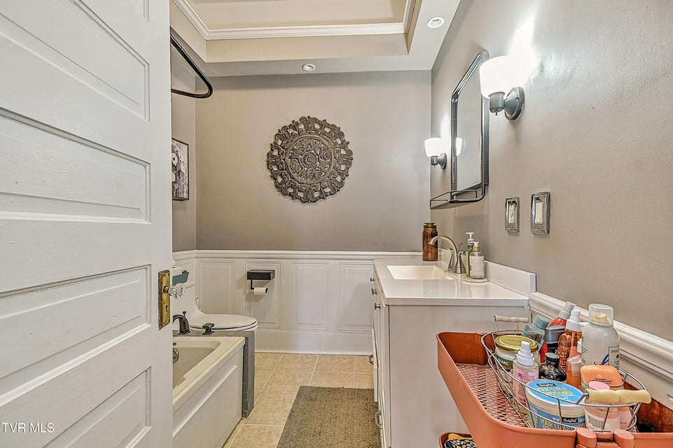 Photo #18: 630 Maple Street