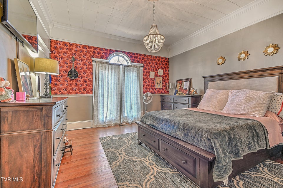 Photo #12: 630 Maple Street