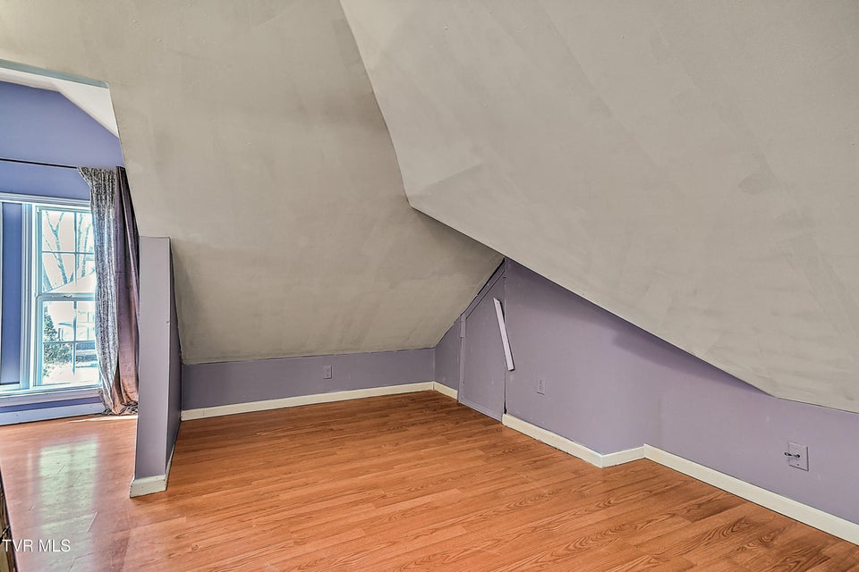 Photo #29: 630 Maple Street