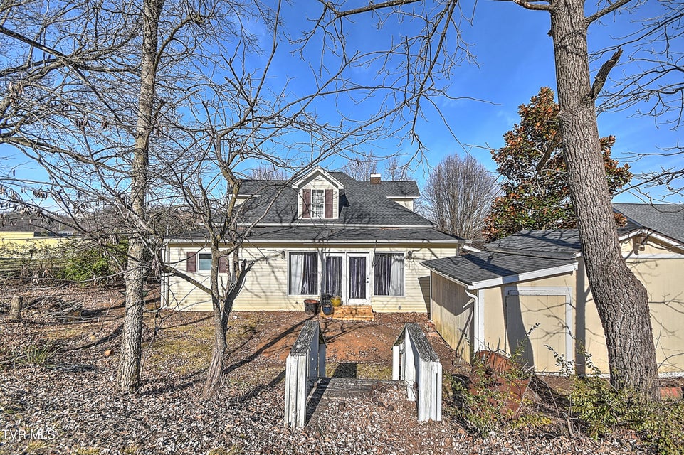 Photo #38: 630 Maple Street