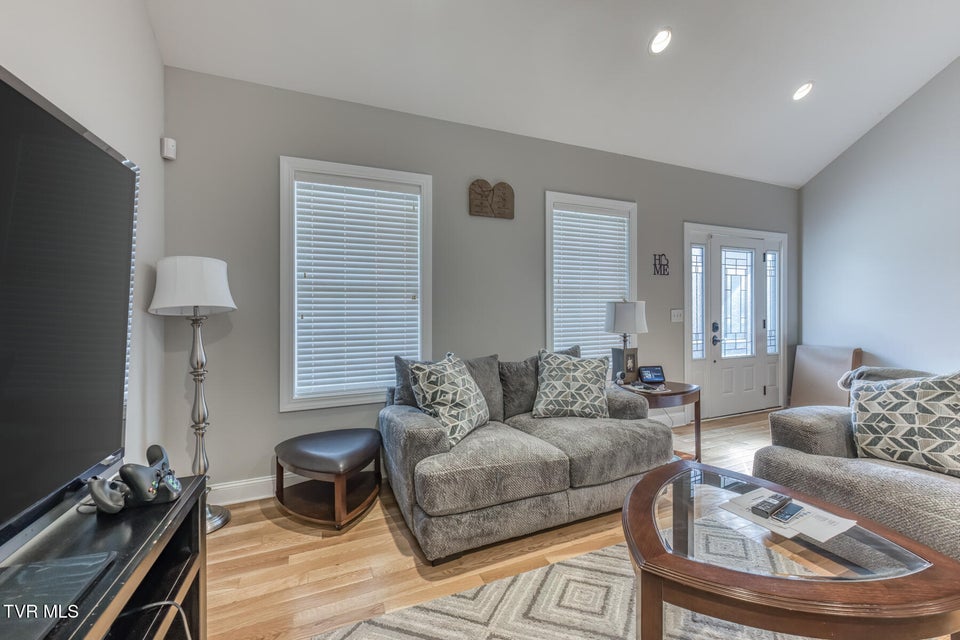 Photo #6: 1030 Old Stagecoach Road