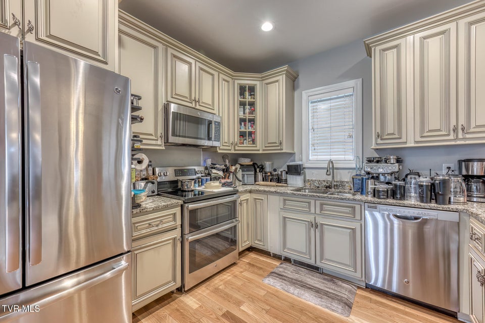 Photo #24: 1030 Old Stagecoach Road